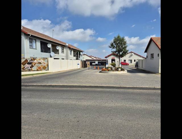 3 BEDROOM PROPERTY TO RENT IN PARKRAND